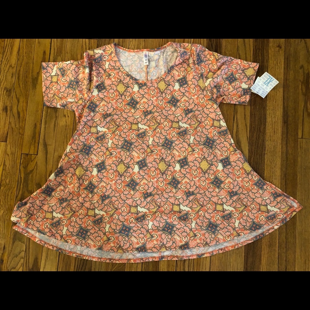Lularoe Perfect T